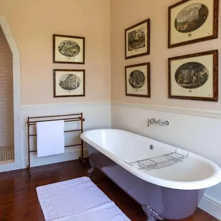 Tatil Evi House Marble Hill